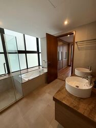 Lornie Road (D11), Terrace #518658691